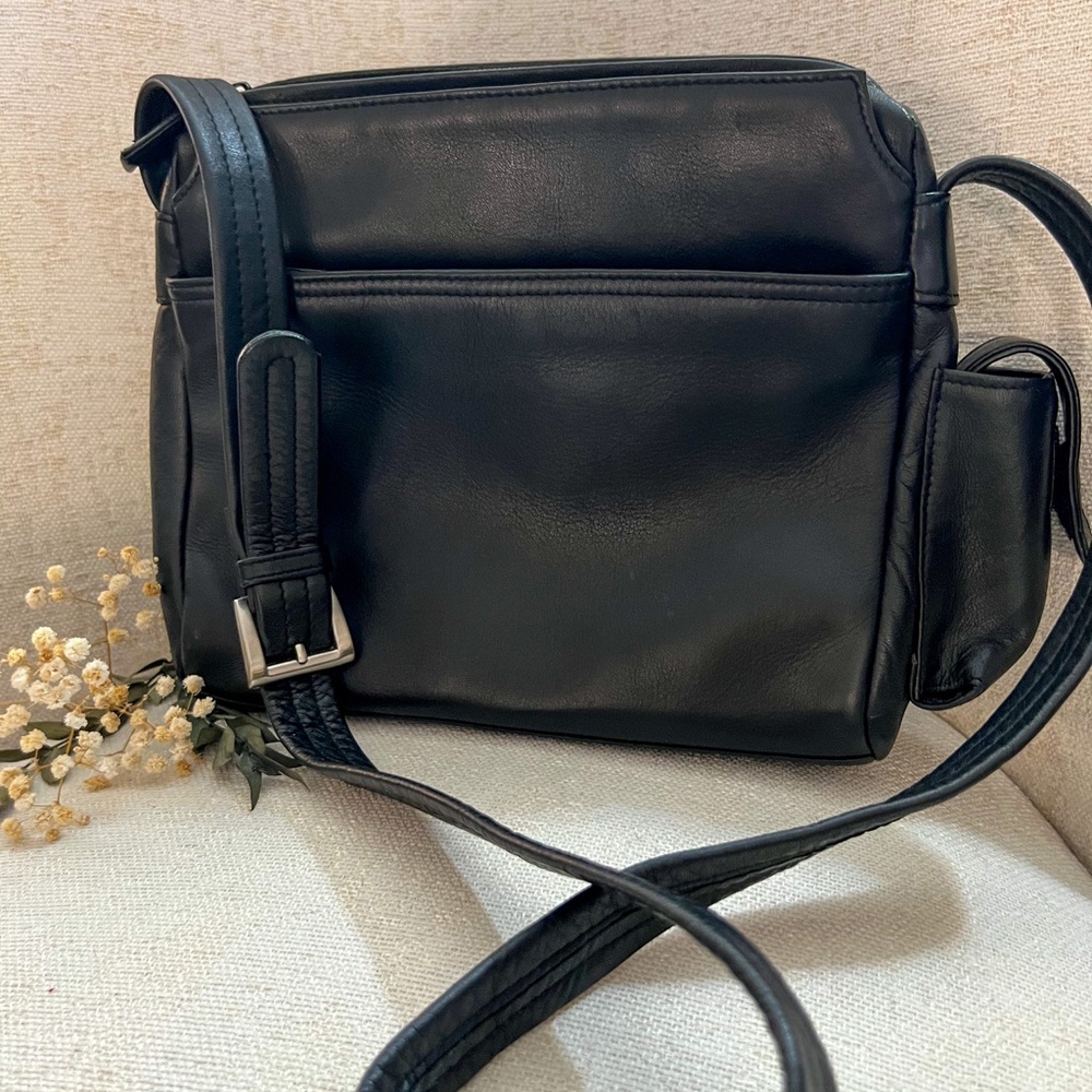 Tignanello Classic Black Leather Unisex Bag